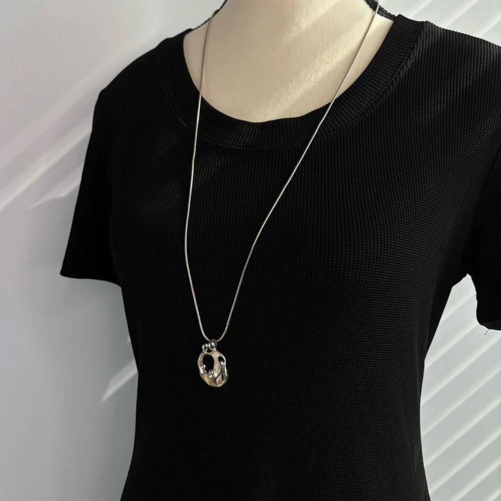 Family of Five Pendant Necklace .925 Sterling Silver Parents & Three Children‎